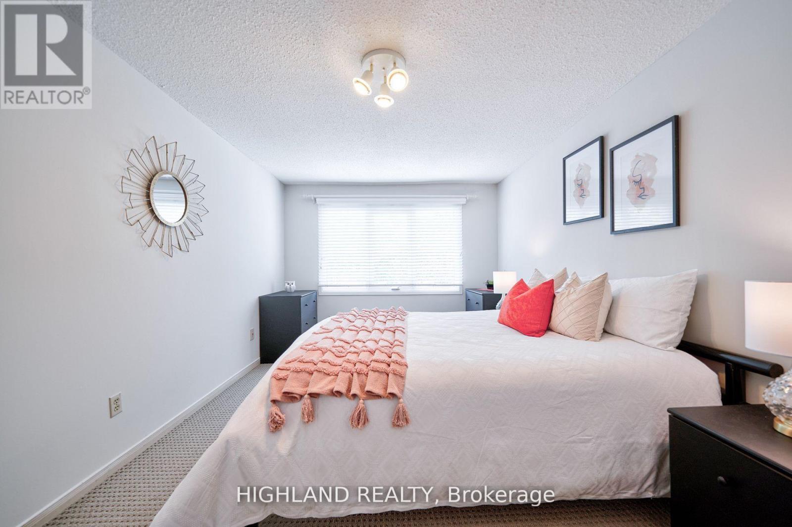 3591 Copernicus Drive, Mississauga, ON - Indoor Photo Showing Bedroom