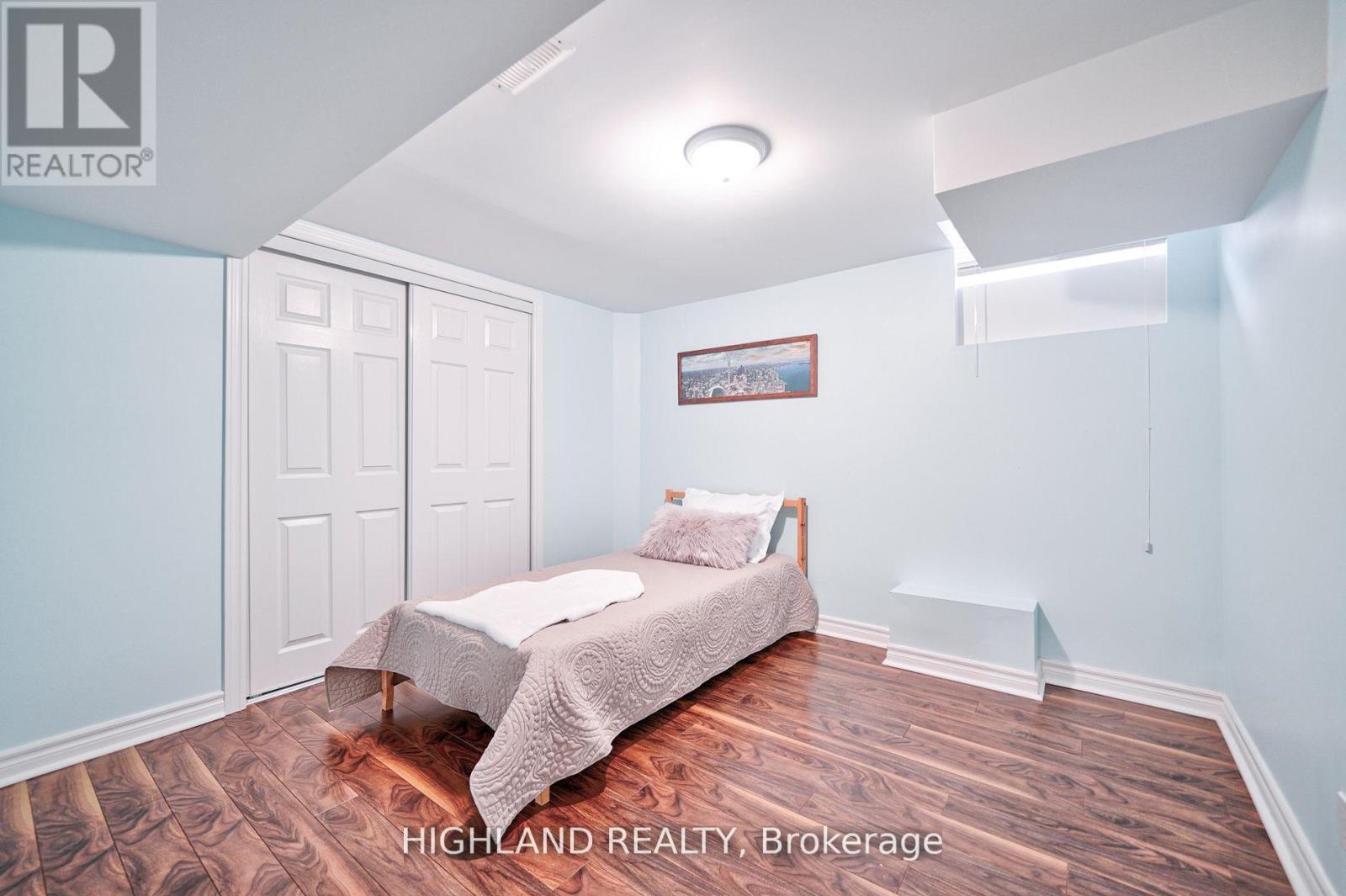 3591 Copernicus Drive, Mississauga, ON - Indoor Photo Showing Bedroom