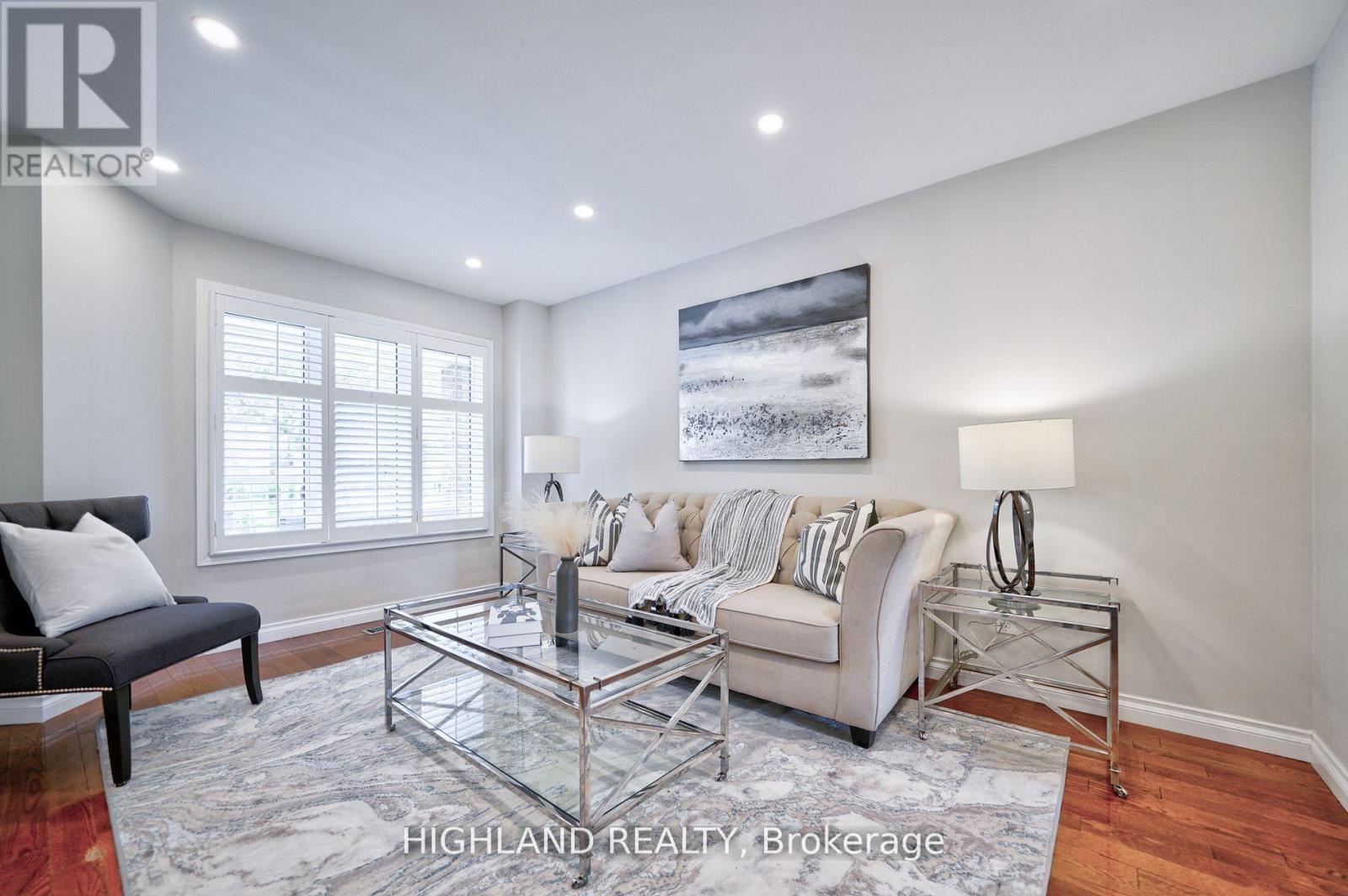3591 Copernicus Drive, Mississauga, ON - Indoor Photo Showing Living Room