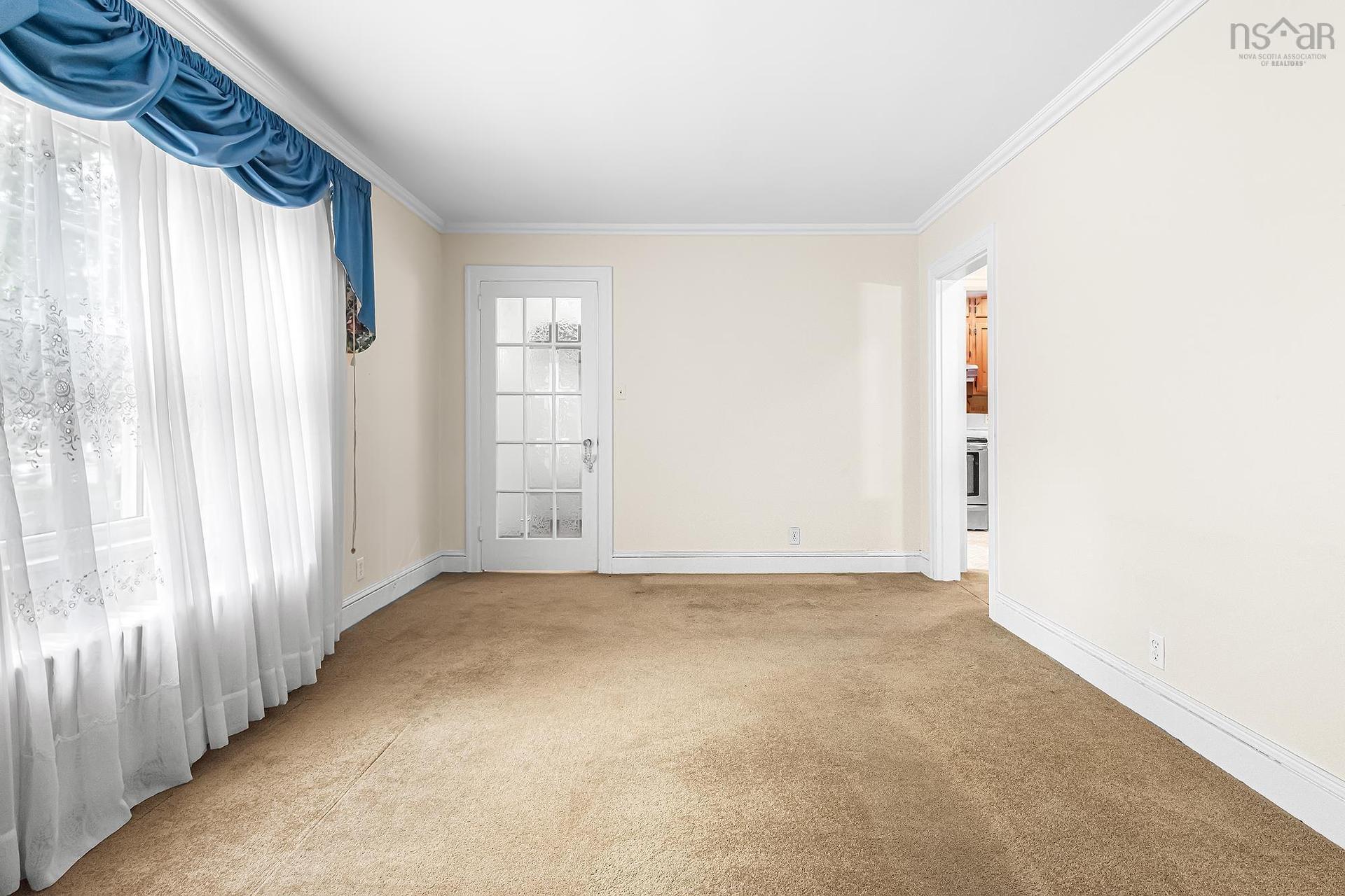 2575 Connaught Avenue, Halifax Peninsula, NS - Indoor Photo Showing Other Room