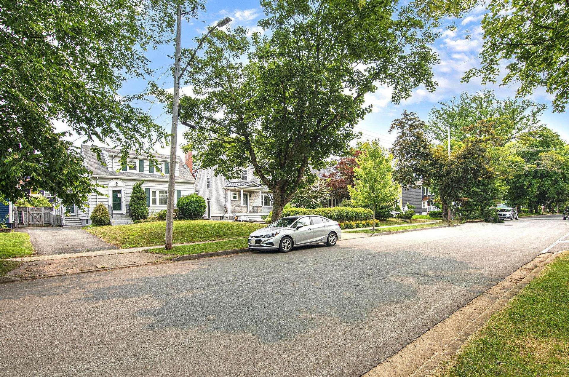 2575 Connaught Avenue, Halifax Peninsula, NS - Outdoor