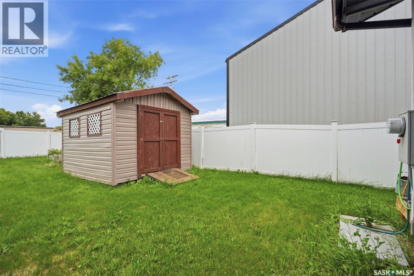 525 Kirby Street, Bruno, SK - Outdoor