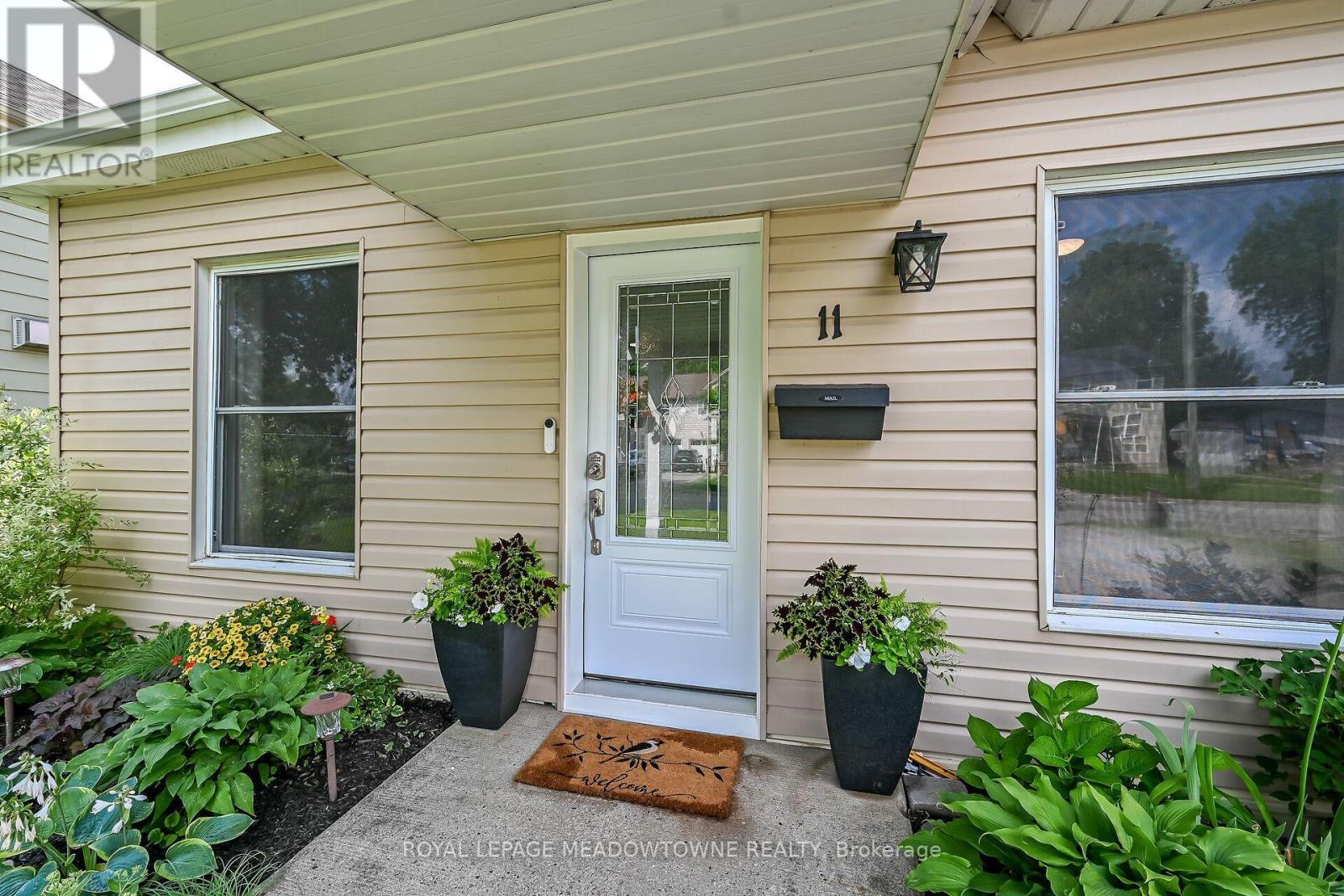 11 Stirton Avenue, Brantford, ON - Outdoor With Exterior