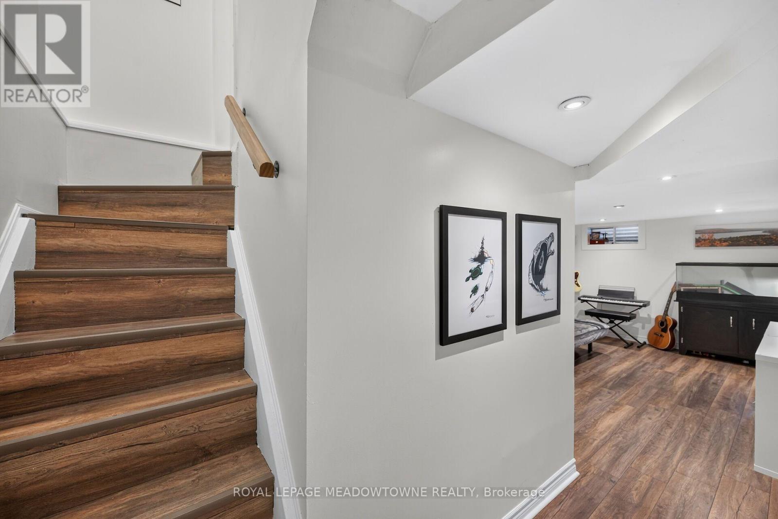 11 Stirton Avenue, Brantford, ON - Indoor Photo Showing Other Room