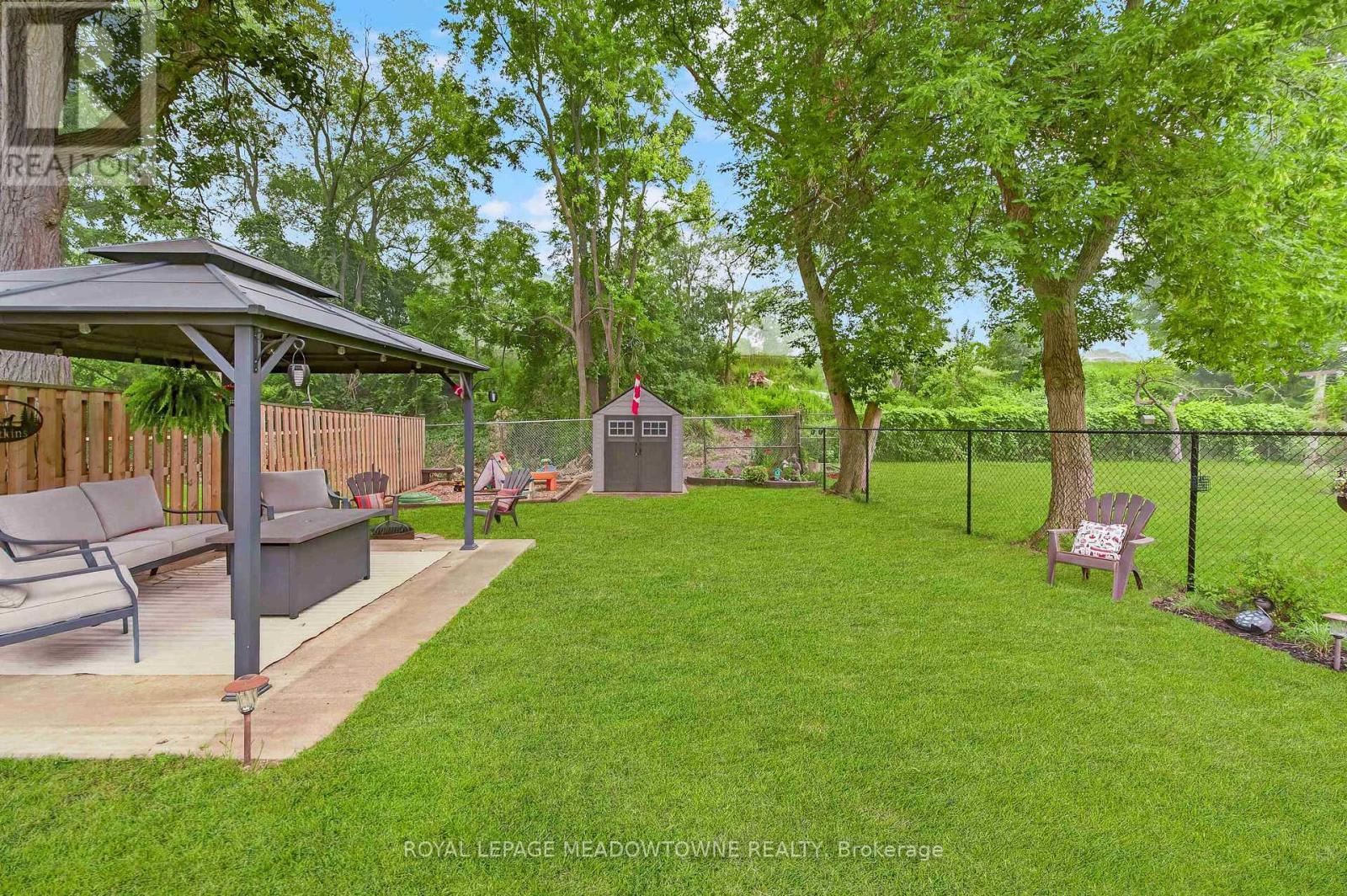 11 Stirton Avenue, Brantford, ON - Outdoor With Deck Patio Veranda With Backyard