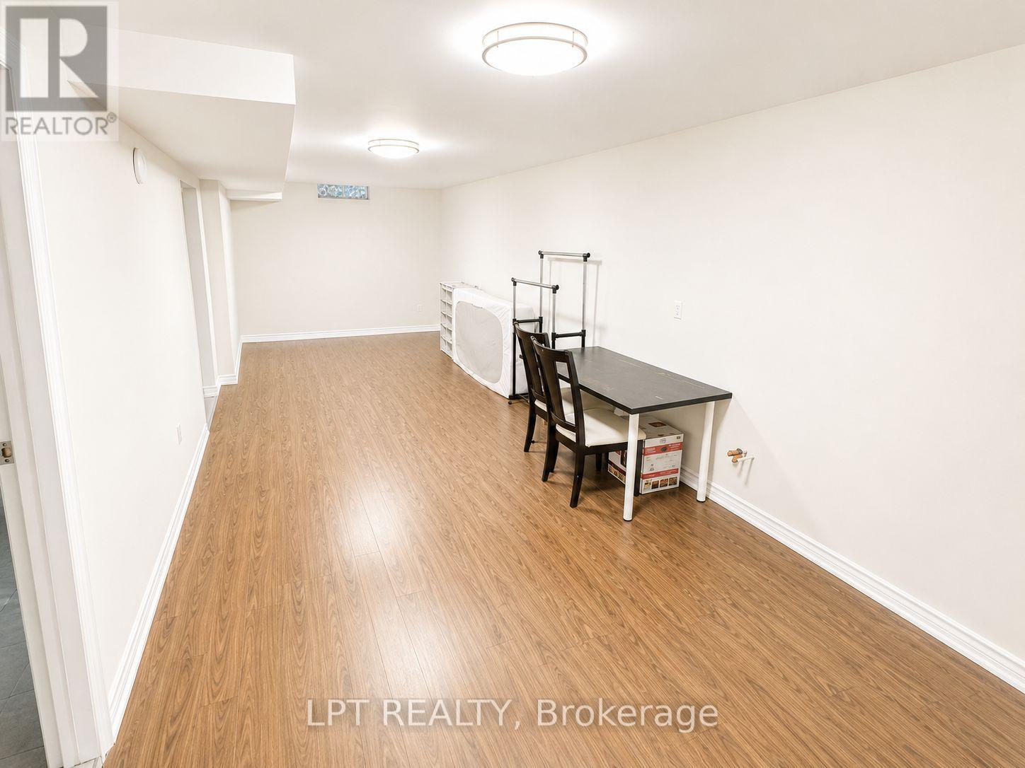 63 - 100 Burrows Hall Boulevard, Toronto, ON - Indoor Photo Showing Other Room