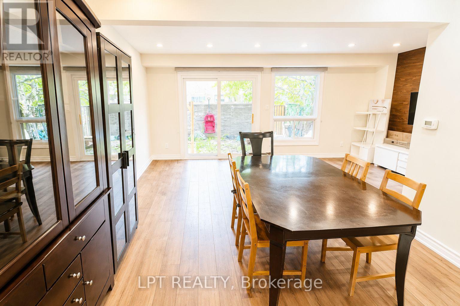 63 - 100 Burrows Hall Boulevard, Toronto, ON - Indoor Photo Showing Dining Room