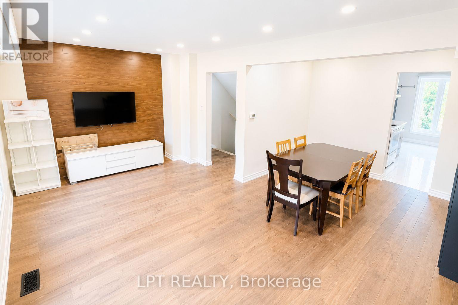 63 - 100 Burrows Hall Boulevard, Toronto, ON - Indoor