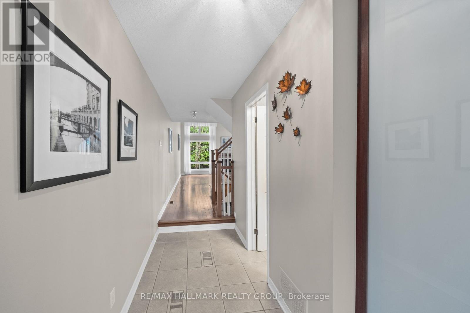 44 Dunbarton Court, Ottawa, ON - Indoor Photo Showing Other Room