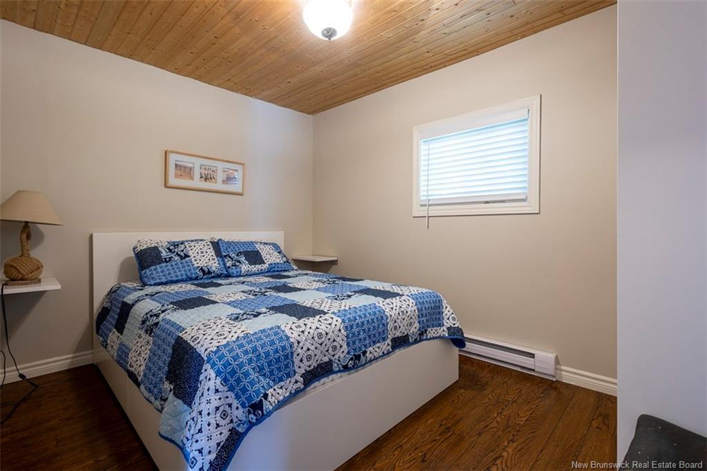 7 Jarvis St, Pointe-Du-Chêne, NB