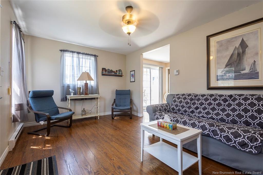 7 Jarvis St, Pointe-Du-Chêne, NB
