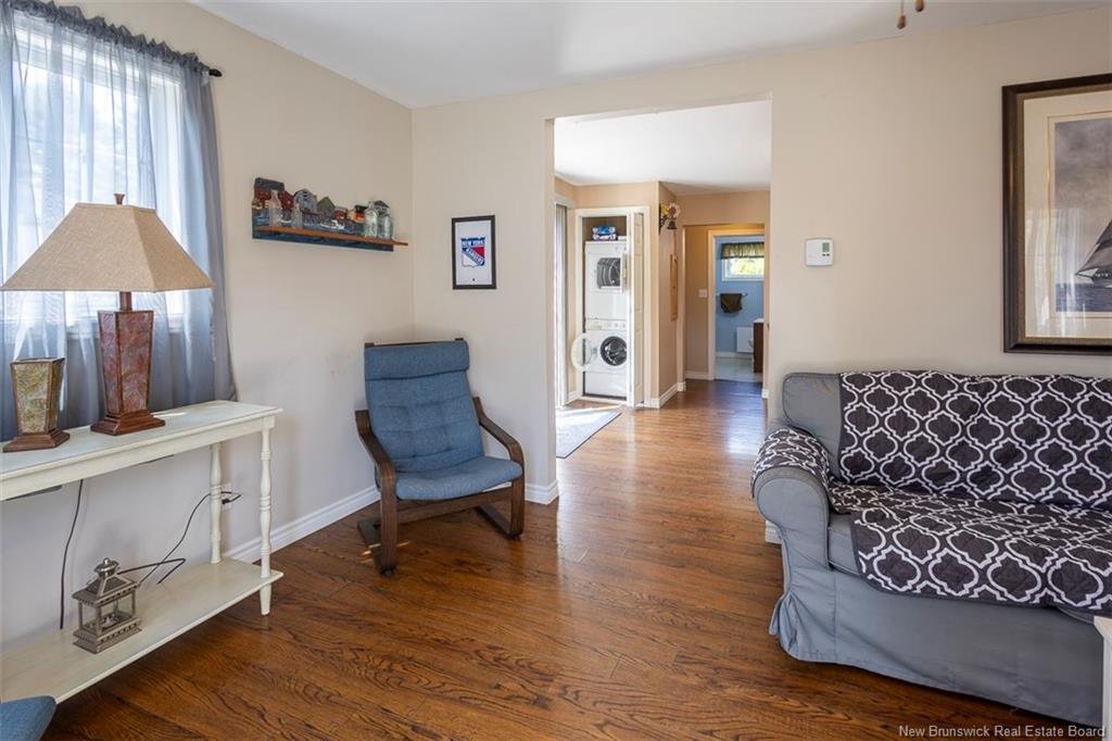 7 Jarvis St, Pointe-Du-Chêne, NB
