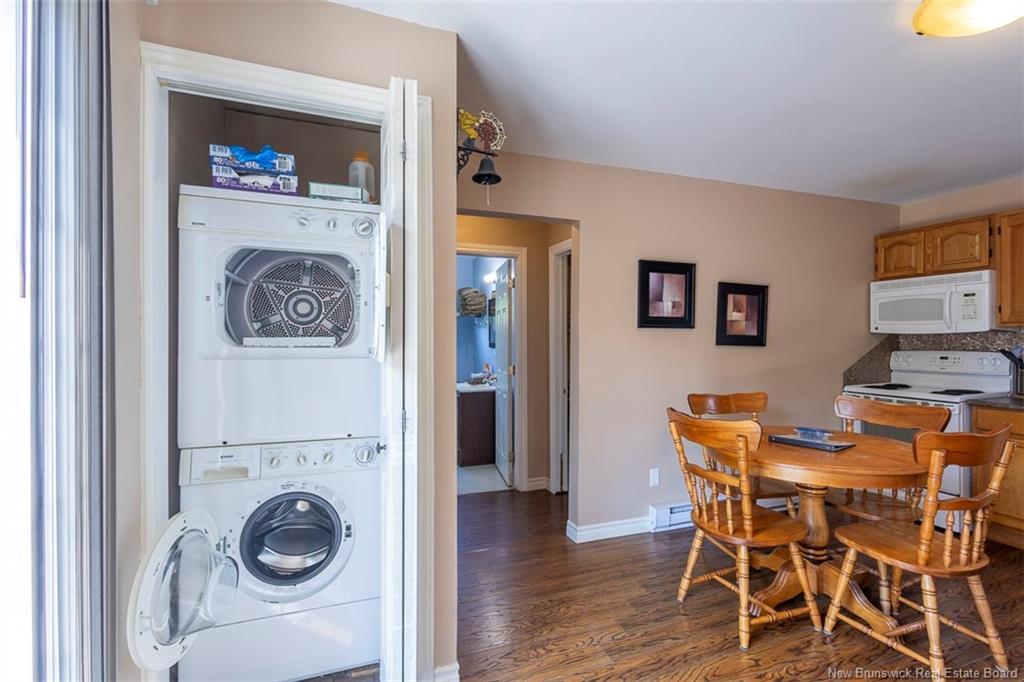 7 Jarvis St, Pointe-Du-Chêne, NB