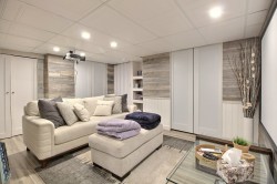 Family Room - 