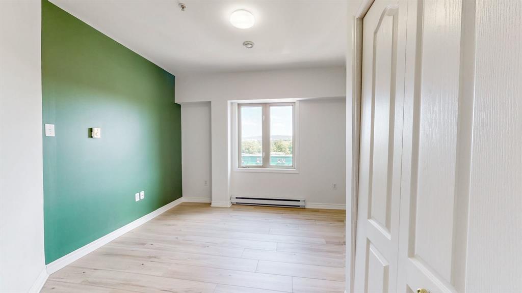314-386 Elizabeth Avenue, St. John'S, NL - Indoor Photo Showing Other Room