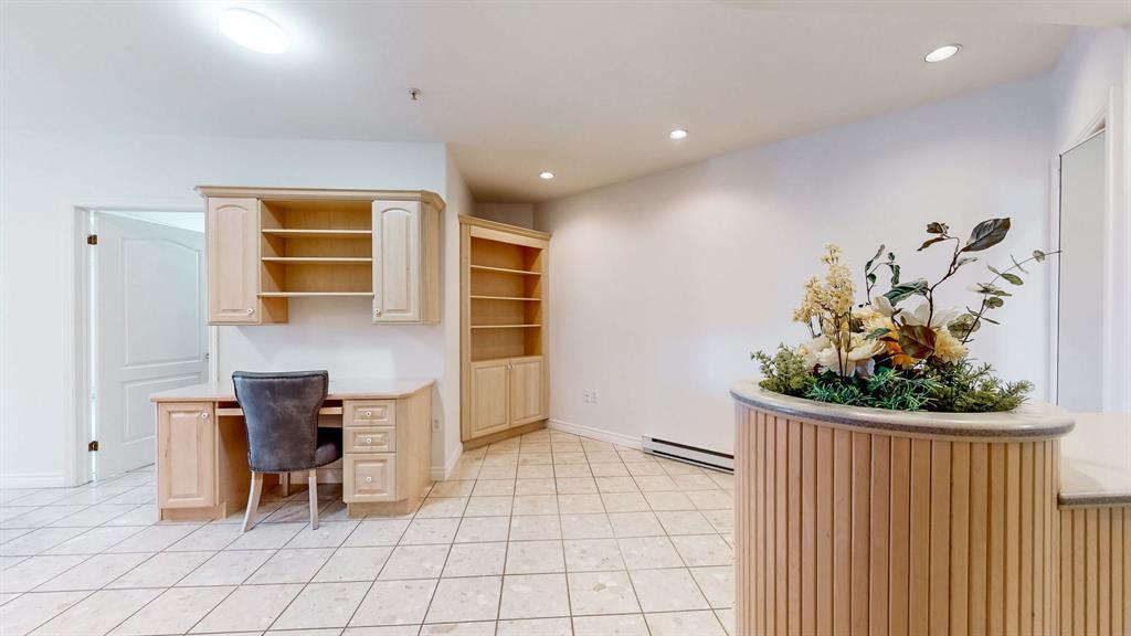 314-386 Elizabeth Avenue, St. John'S, NL - Indoor