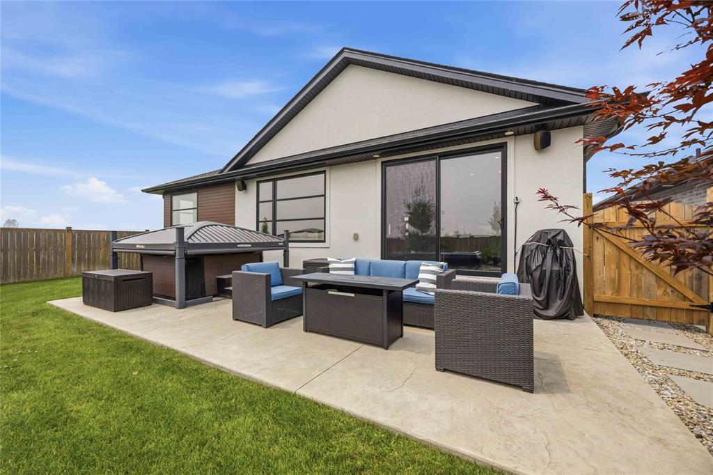 564 Franco Avenue, Sarnia, ON - Outdoor With Deck Patio Veranda With Exterior