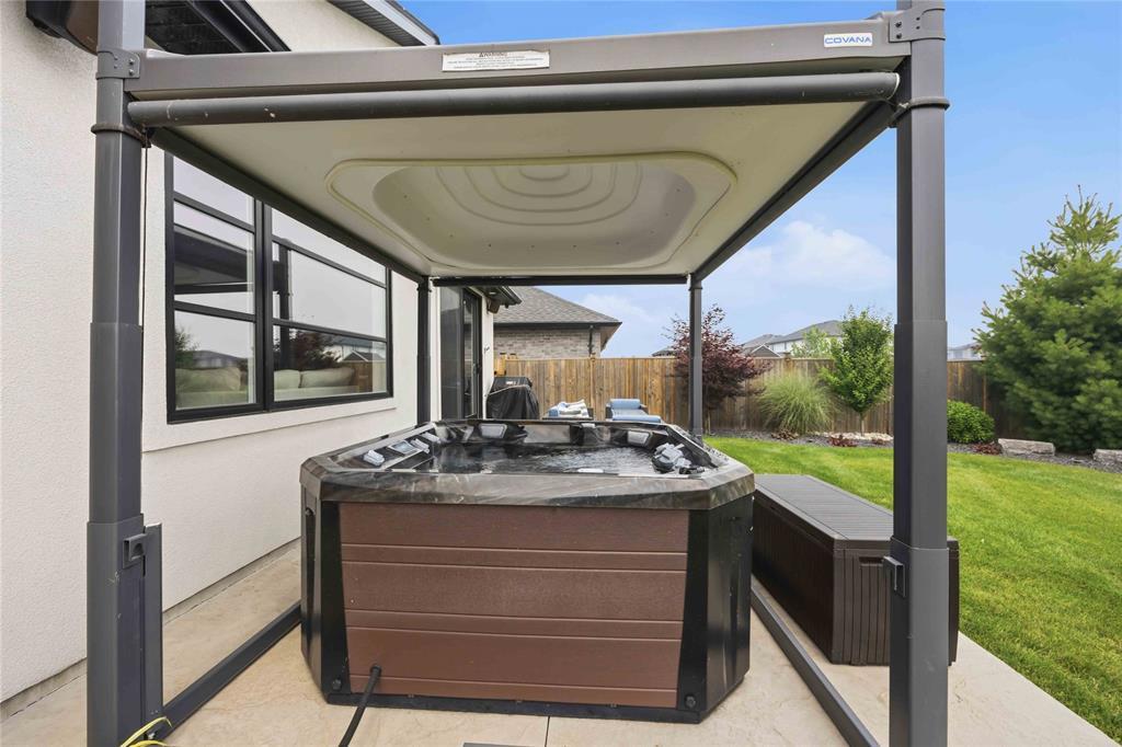 564 Franco Avenue, Sarnia, ON - Outdoor With Exterior