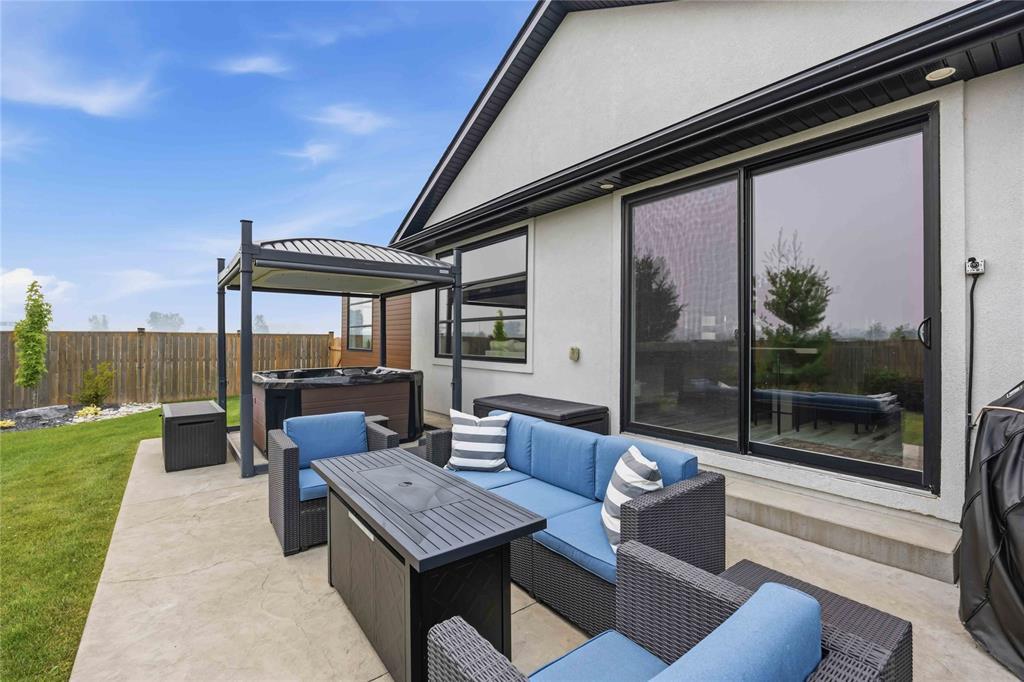 564 Franco Avenue, Sarnia, ON - Outdoor With Deck Patio Veranda With Exterior