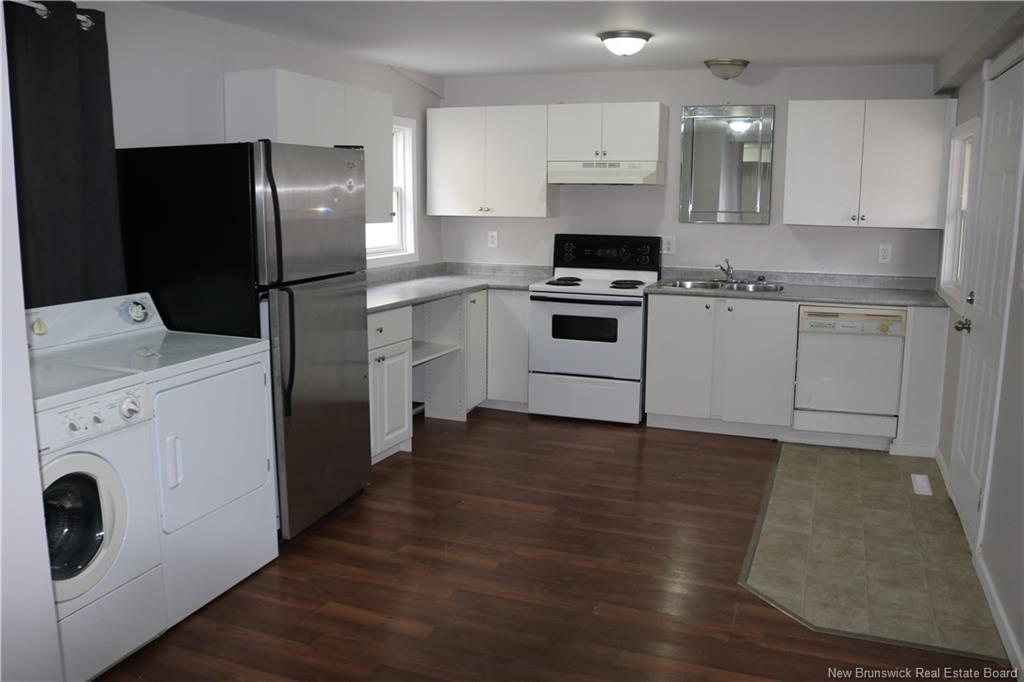 146 Dominion St, Moncton, NB - Indoor