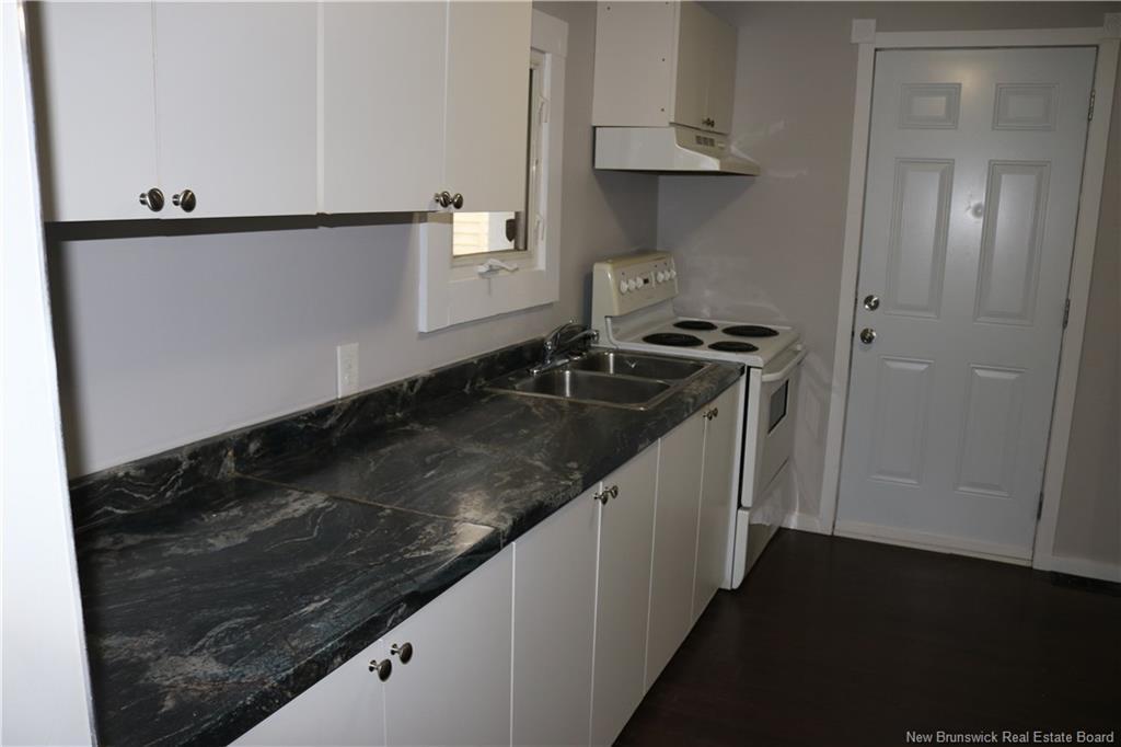 146 Dominion St, Moncton, NB - Indoor Photo Showing Kitchen With Double Sink