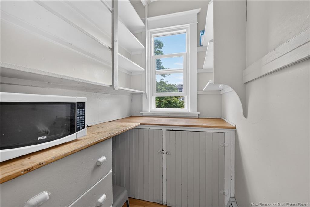 298-300 Cameron St, Moncton, NB - Indoor Photo Showing Other Room