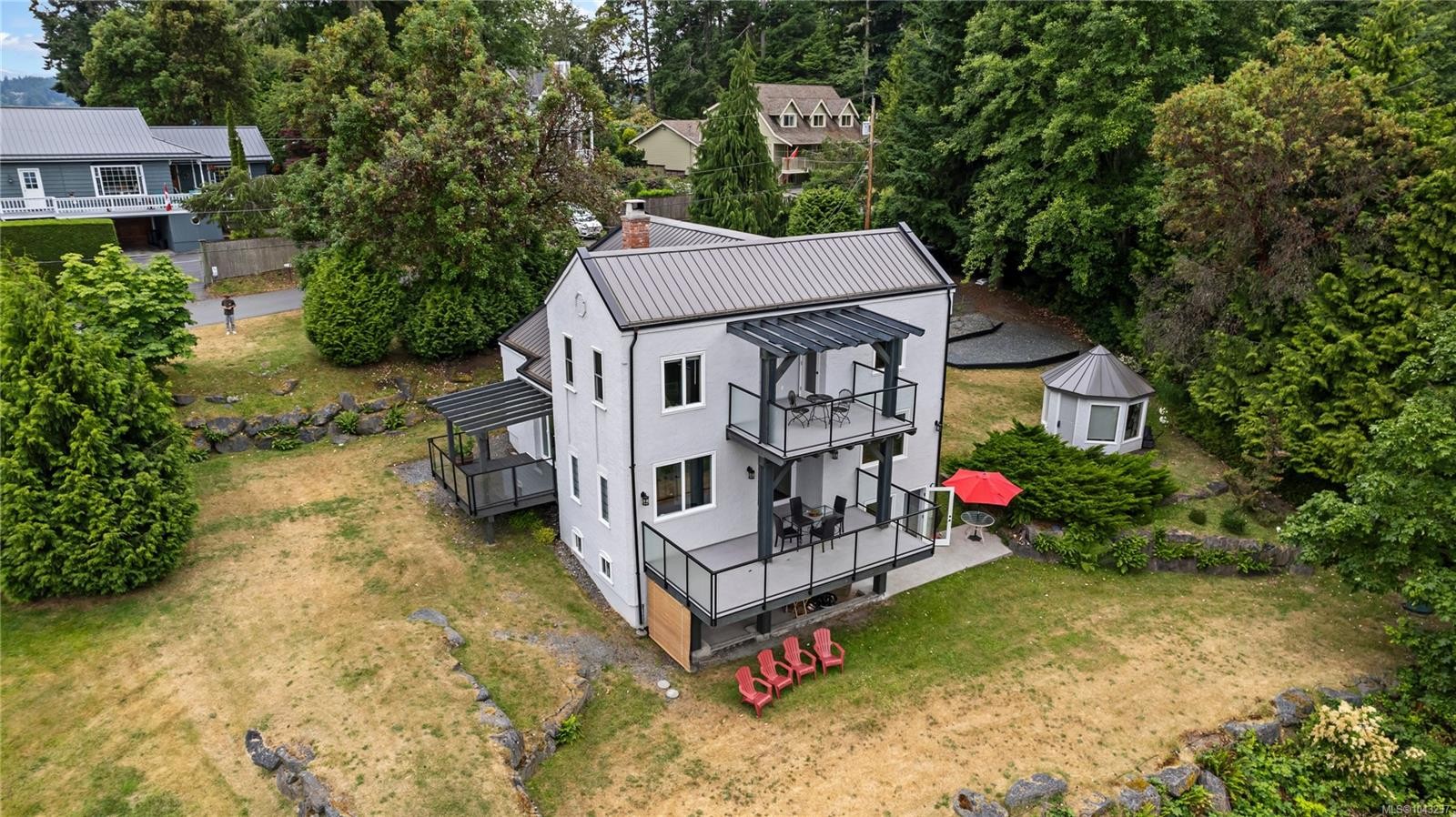 5025 Genoa Bay Rd, Duncan, BC