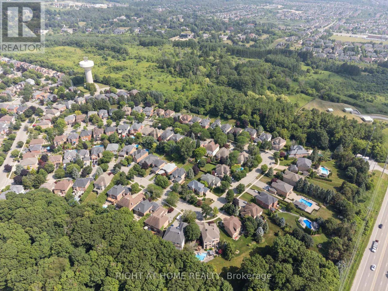 100 Carlyle Crescent, Aurora, ON - Outdoor With View