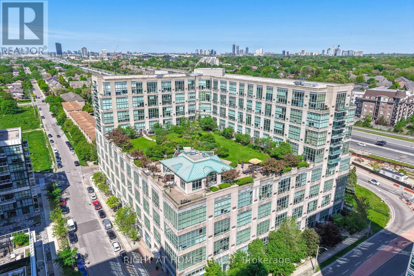 612 - 250 Manitoba Street, Toronto, ON - Outdoor