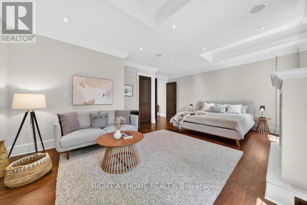 64 Ravina Crescent, Hamilton, ON - Indoor Photo Showing Bedroom