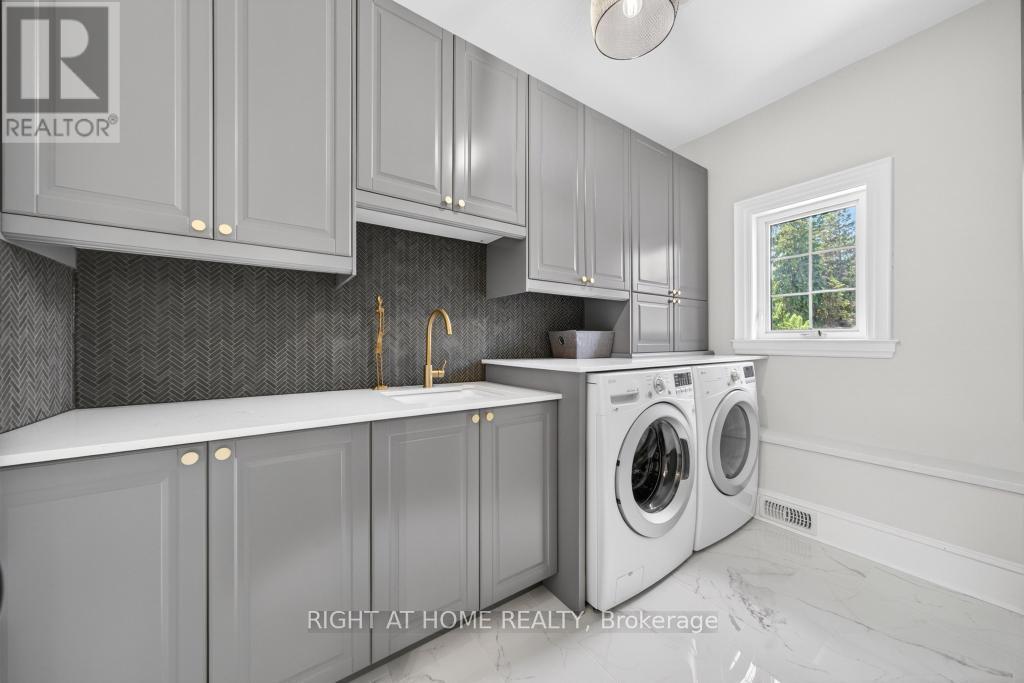 64 Ravina Crescent, Hamilton, ON - Indoor Photo Showing Laundry Room