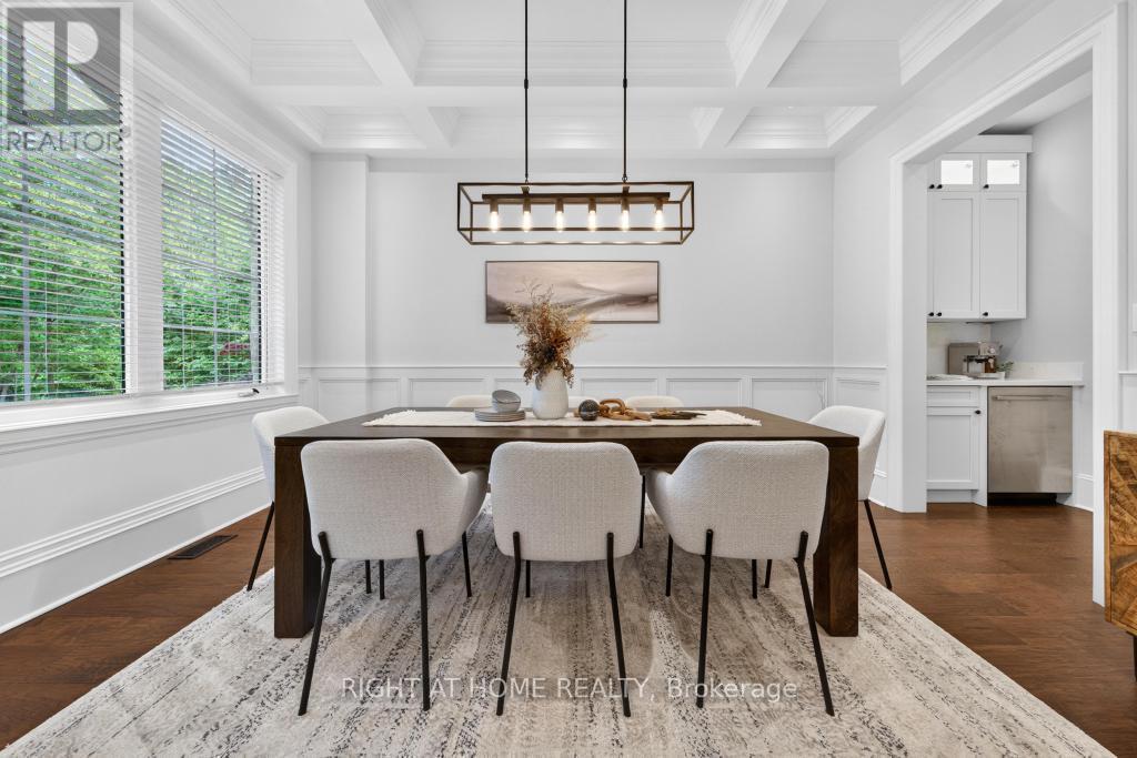 64 Ravina Crescent, Hamilton, ON - Indoor Photo Showing Dining Room