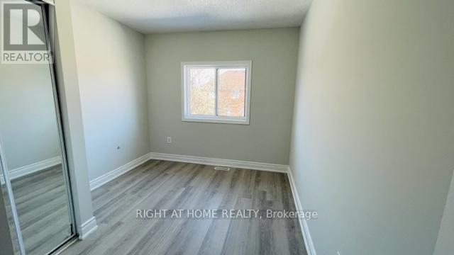140 Sydenham Wells, Barrie, ON - Indoor Photo Showing Other Room