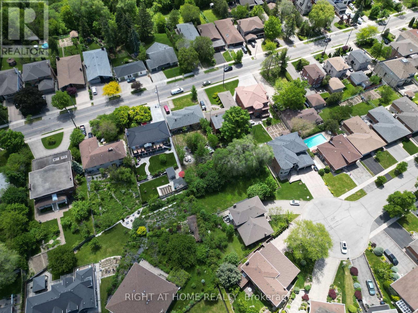 362 Maple Leaf Drive, Toronto, ON - Outdoor With View