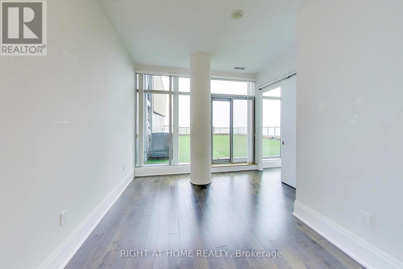 1126 - 39 Queens Quay E, Toronto, ON - Indoor Photo Showing Other Room