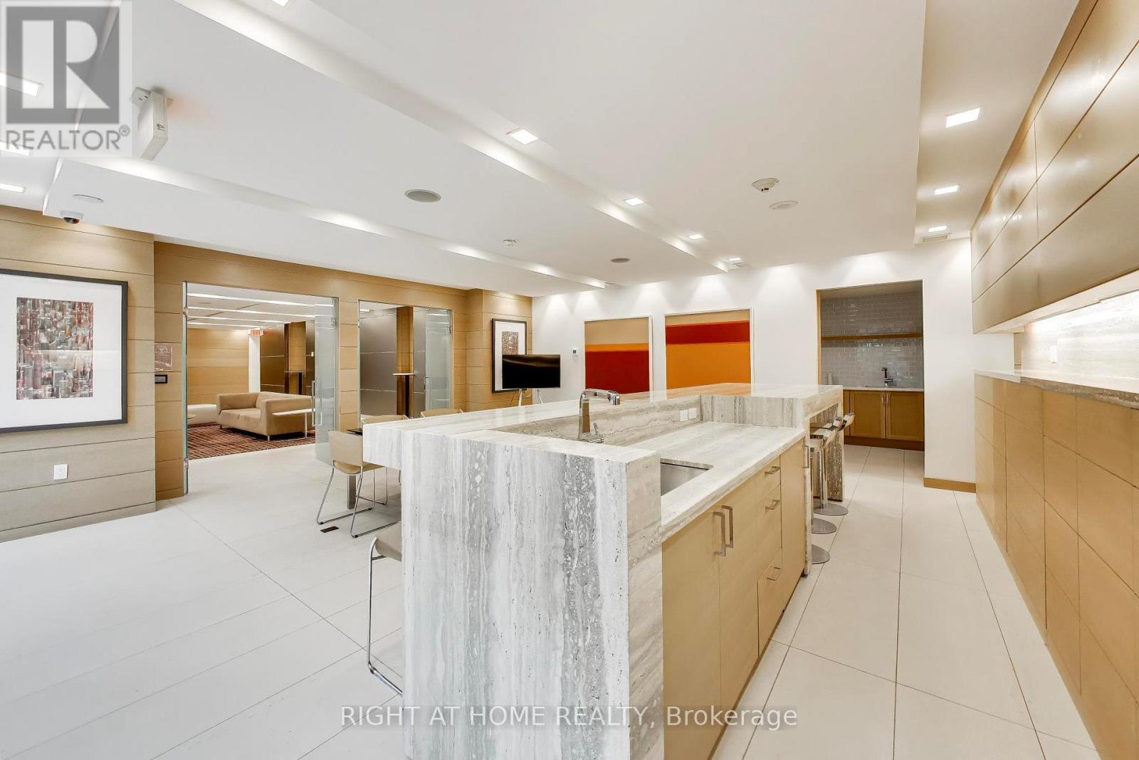 1126 - 39 Queens Quay E, Toronto, ON - Indoor Photo Showing Kitchen With Upgraded Kitchen