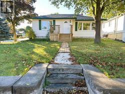 782 GORHAM STREET Newmarket, ON L3Y 1L6
