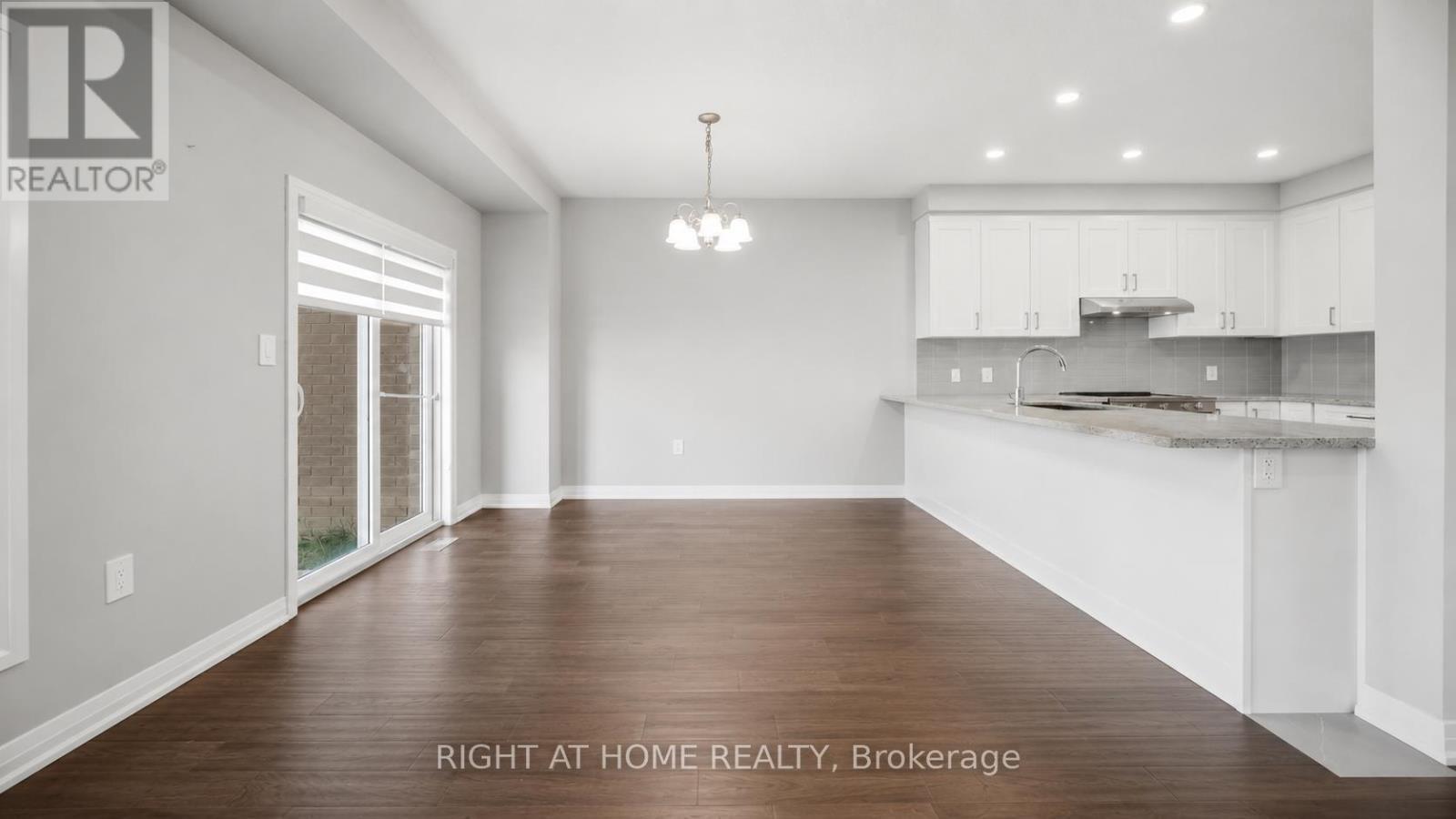 190 Rockledge Drive, Hamilton, ON - Indoor Photo Showing Kitchen