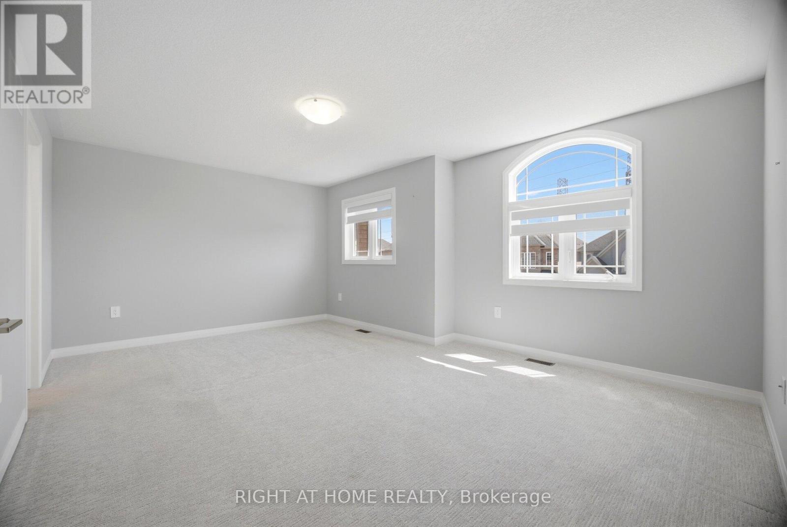 190 Rockledge Drive, Hamilton, ON - Indoor Photo Showing Other Room