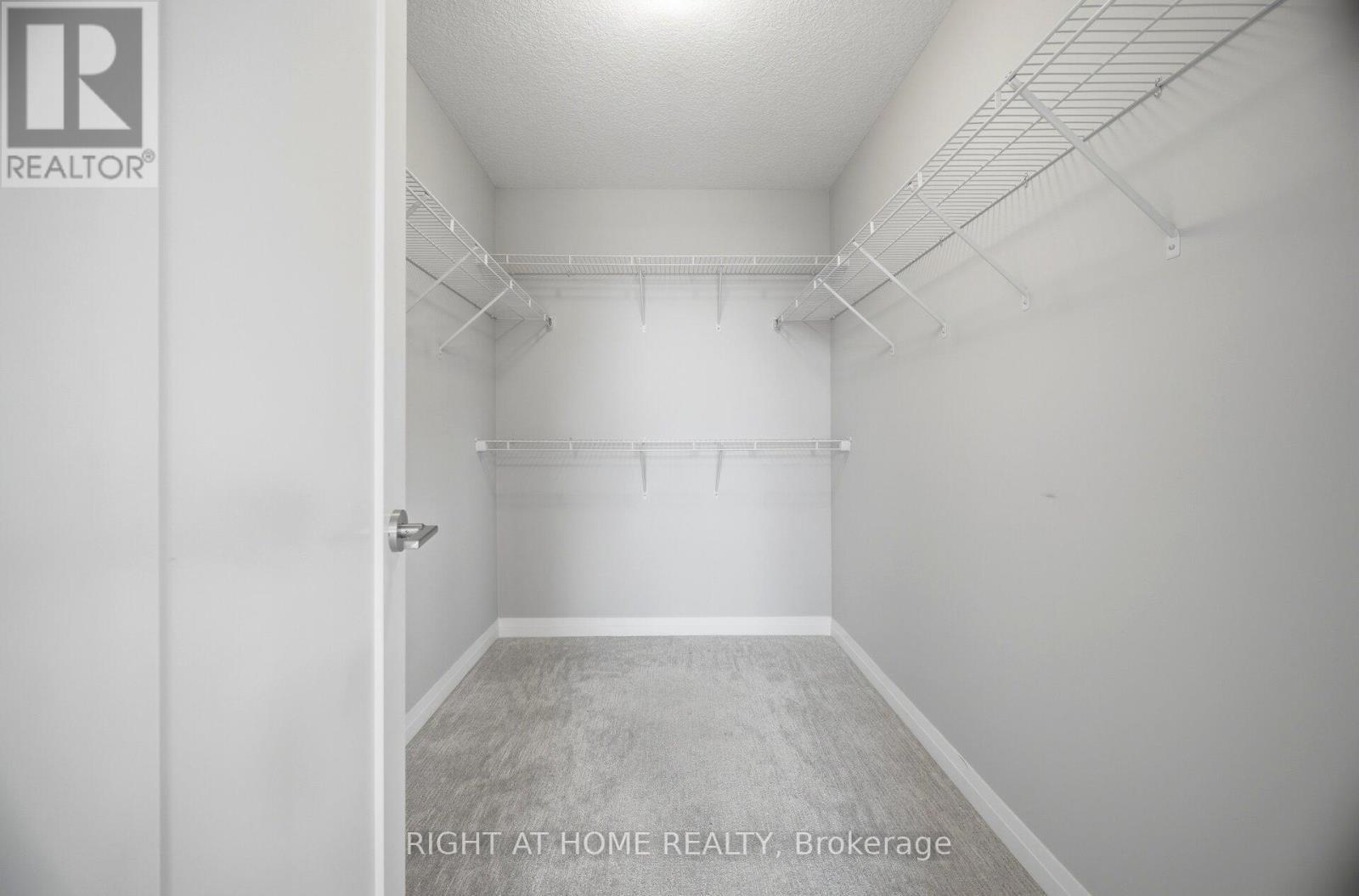 190 Rockledge Drive, Hamilton, ON - Indoor With Storage