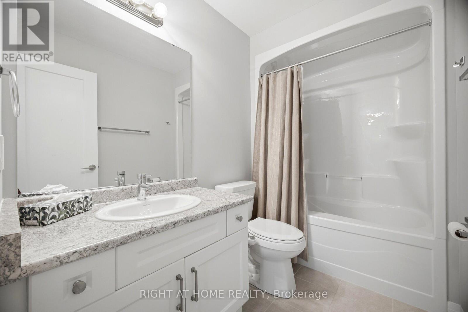 190 Rockledge Drive, Hamilton, ON - Indoor Photo Showing Bathroom