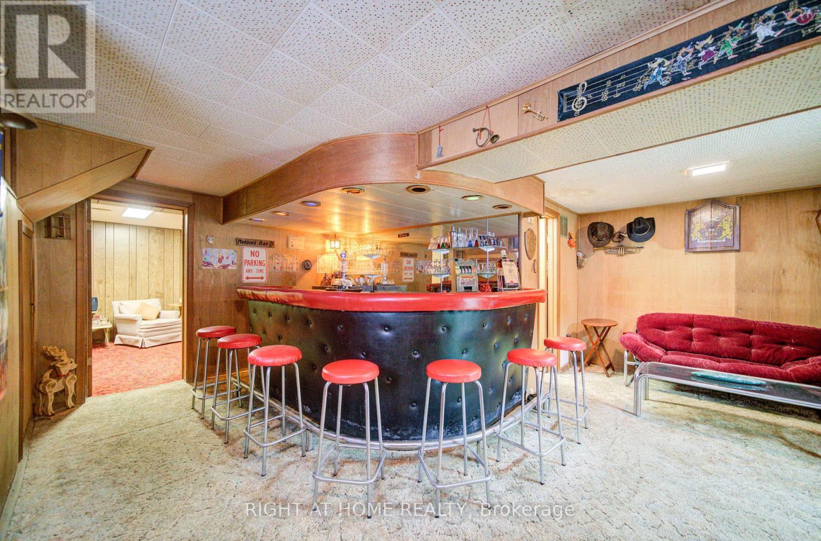 25 Strode Drive, Toronto, ON - Indoor