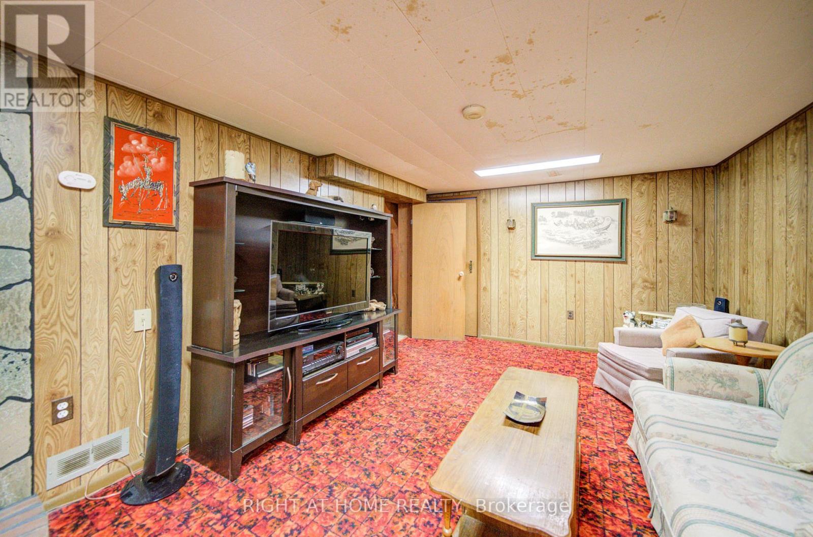 25 Strode Drive, Toronto, ON - Indoor Photo Showing Basement
