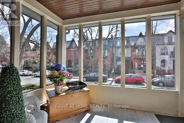 Common Foyer/Enclosed patio - 34 Macpherson Avenue, Toronto, ON - Photo Showing Other Room