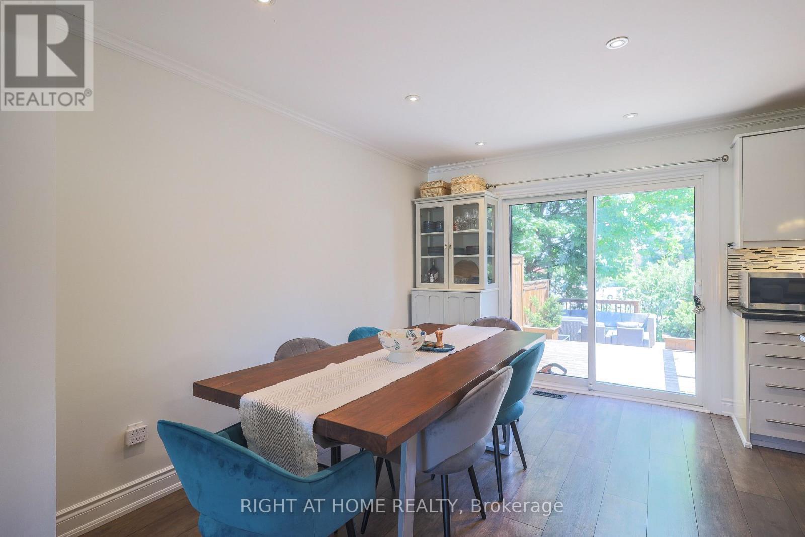 2126 Millway Gate, Mississauga, ON - Indoor Photo Showing Dining Room