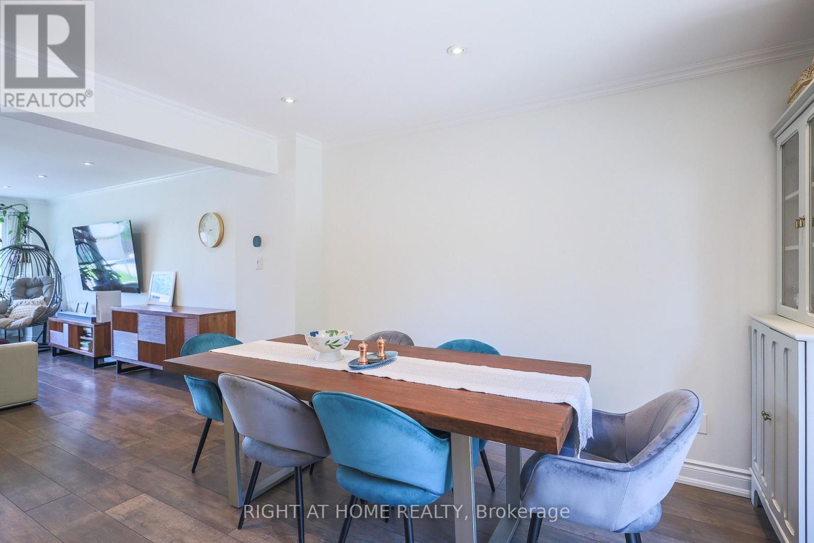 2126 Millway Gate, Mississauga, ON - Indoor Photo Showing Dining Room
