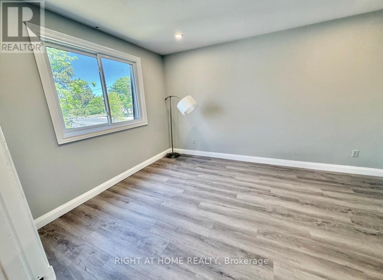 24 - 7 Vale Carse Way, Toronto, ON - Indoor Photo Showing Other Room