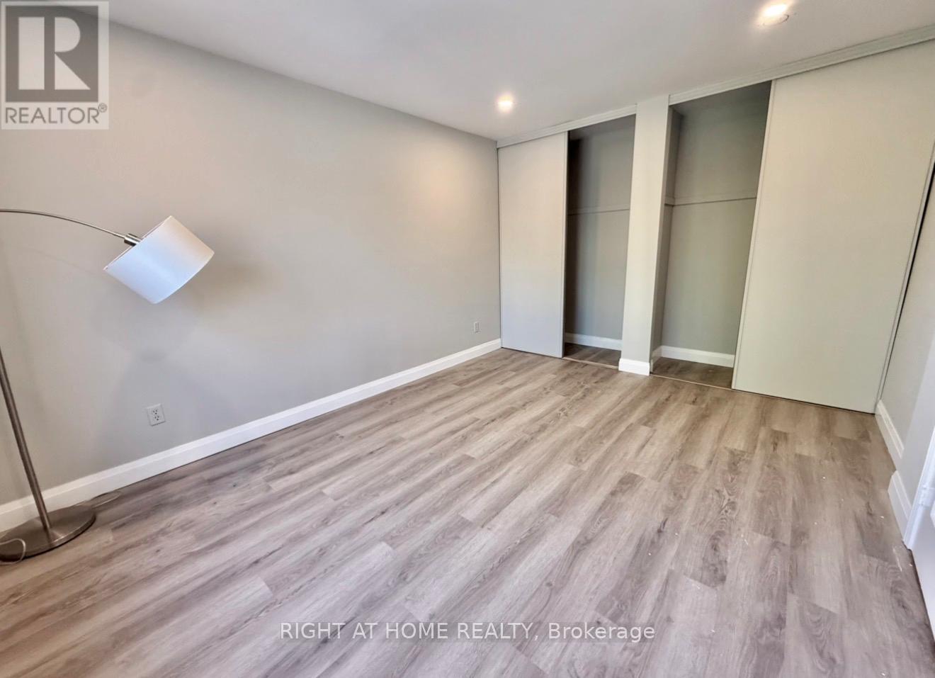 24 - 7 Vale Carse Way, Toronto, ON - Indoor Photo Showing Other Room