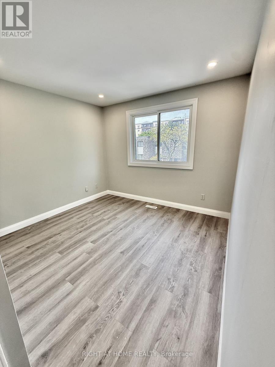 24 - 7 Vale Carse Way, Toronto, ON - Indoor Photo Showing Other Room