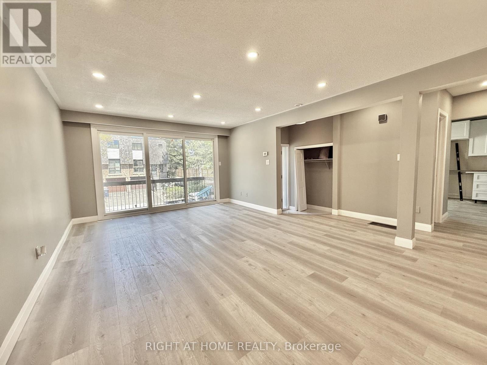Combined Living and Dining Room - 24 - 7 Vale Carse Way, Toronto, ON - Indoor Photo Showing Other Room